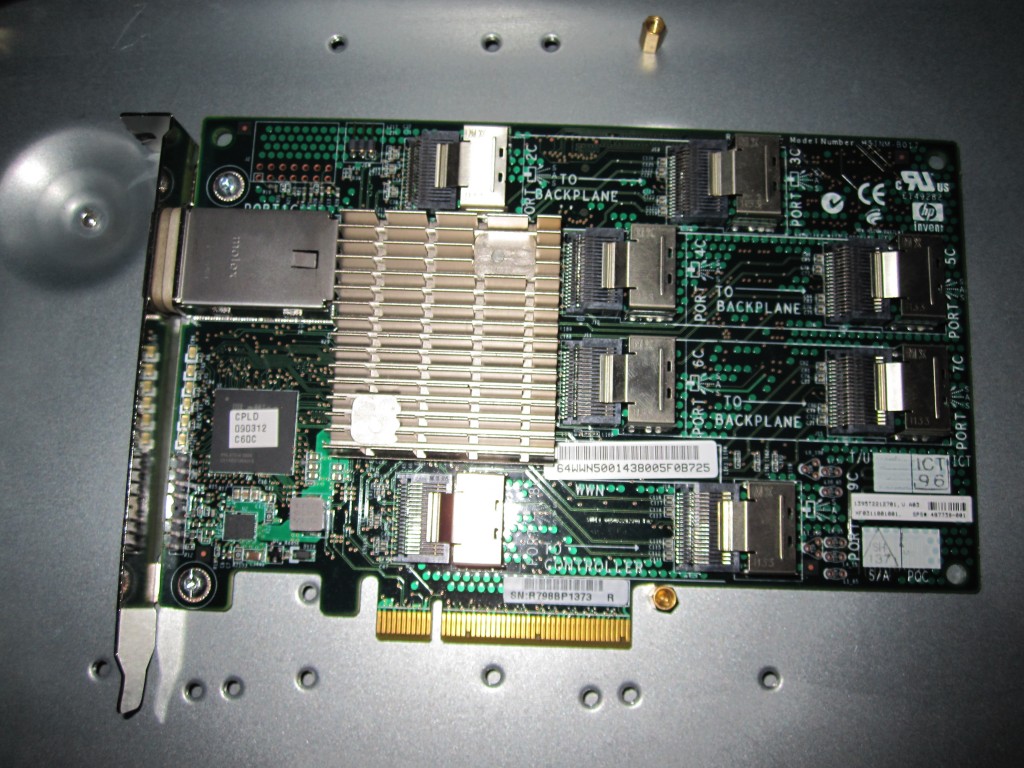 The HP SAS Expander providing more than 24 internal ports