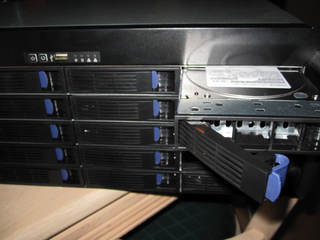 Install disks into the Norco RPC-4220 DAS/ SAS Expander Enclosure