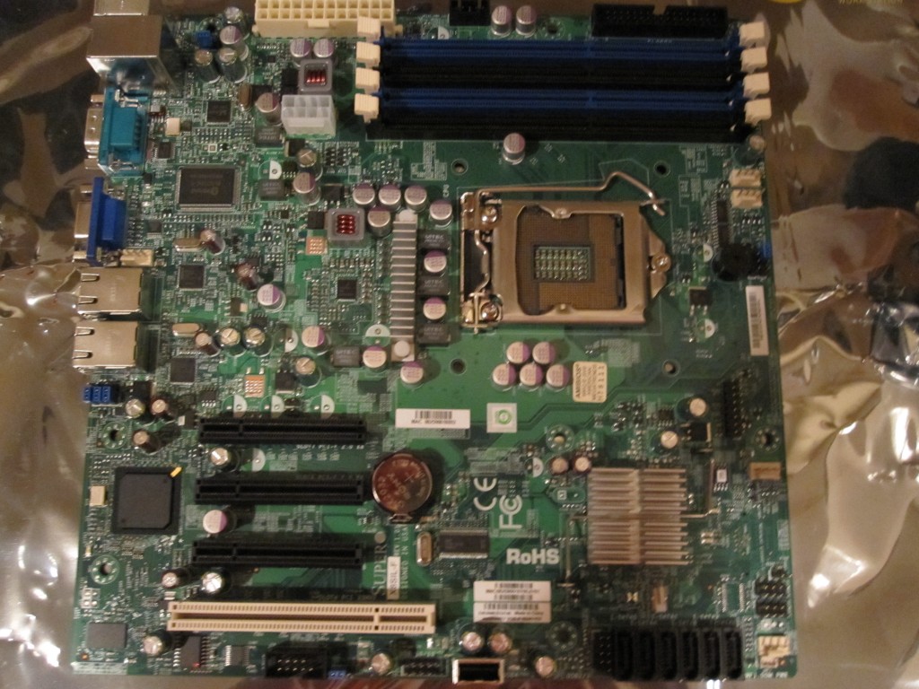 Supermicro X8SIL-F PCB Rev 1.01 Full Motherboard Picture