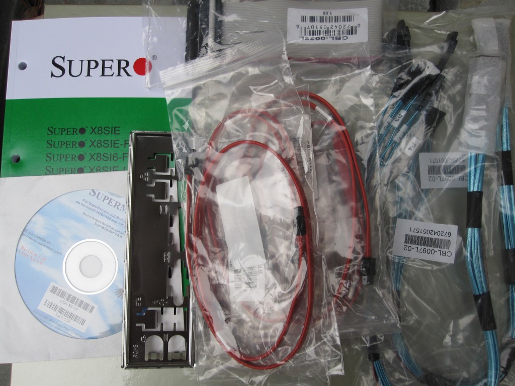 Supermicro X8SI6-F Included Accessories