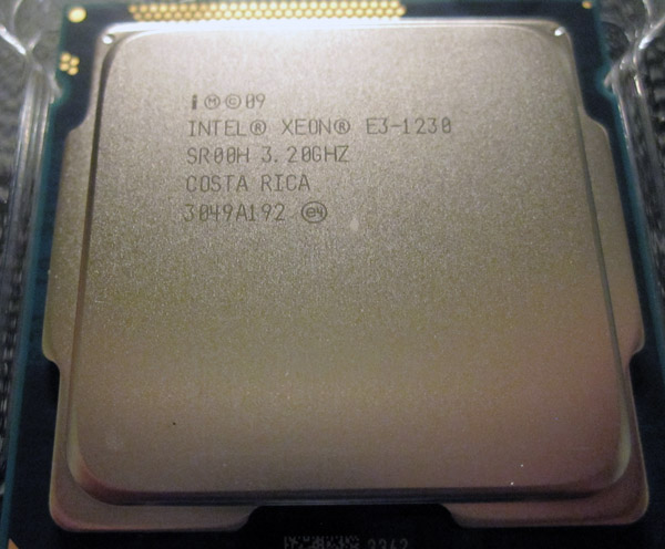 Intel Xeon E3-1230 Chip Shot