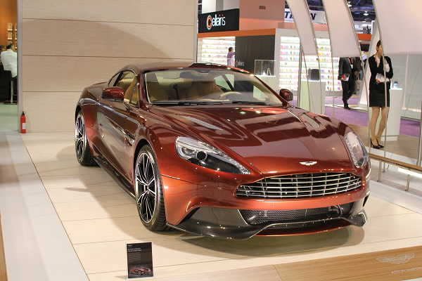 Aston Martin Vanquish CES