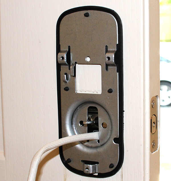 Yale Real Living Touchscreen Deadbolt - Install Touchpad and Mounting Plate