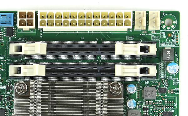 Supermicro A1SRi-2758F Power Connectors