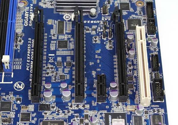 Gigabyte GA-6PXSV4 PCIe