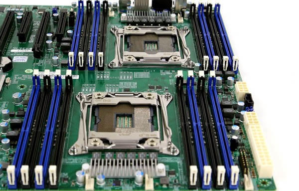Supermicro X10DAX CPU and Memory