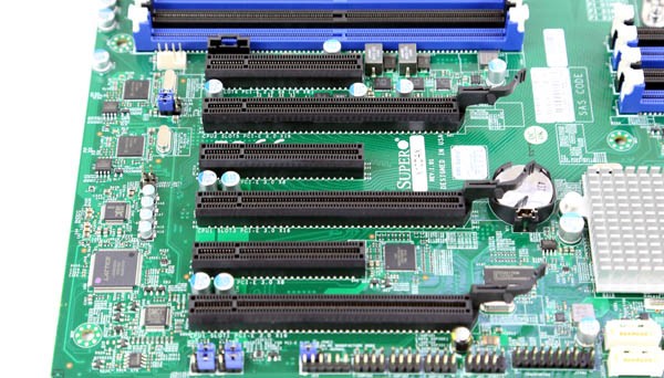 Supermicro X10DAX PCIe Slots