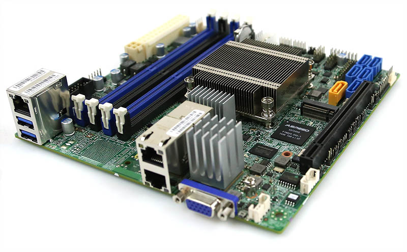 Supermicro X10SDV-4C-TLN2F Review - Xeon D-1520 is here