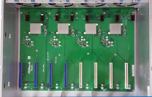 ASRock Rack 3U8G-C612 PCIe Switch Board