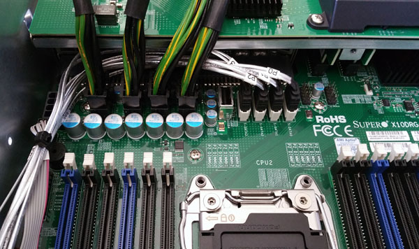 Supermicro 4028GR-TR Left Side Power Connections