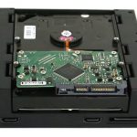 Icy Dock MB322SP-B bottom with drive