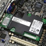 ASUS RS520-E8-RS8 – OCP mezzanine installed