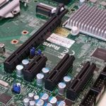Supernicro X11SSQ-O – PCIe Slots