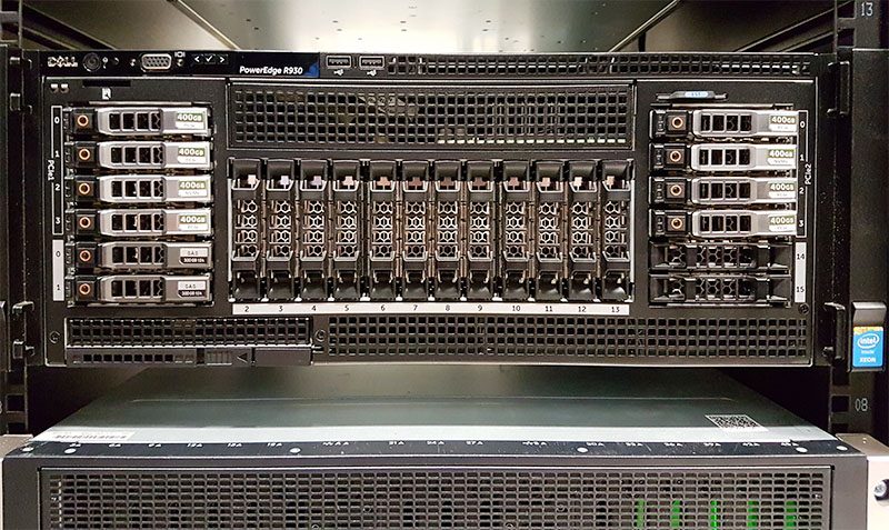 Dell PowerEdge R930 Front in Rack