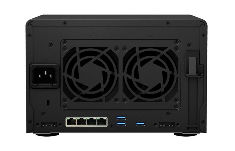 Synology DS1517+ Rear