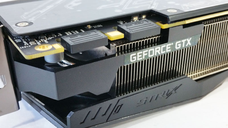 ASUS ROG STRIX GeForce GTX 1080 TI OC SLI Connectors