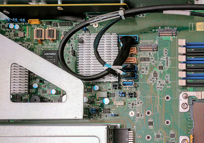 Tyan GA88 B5631 Storage And PCIe