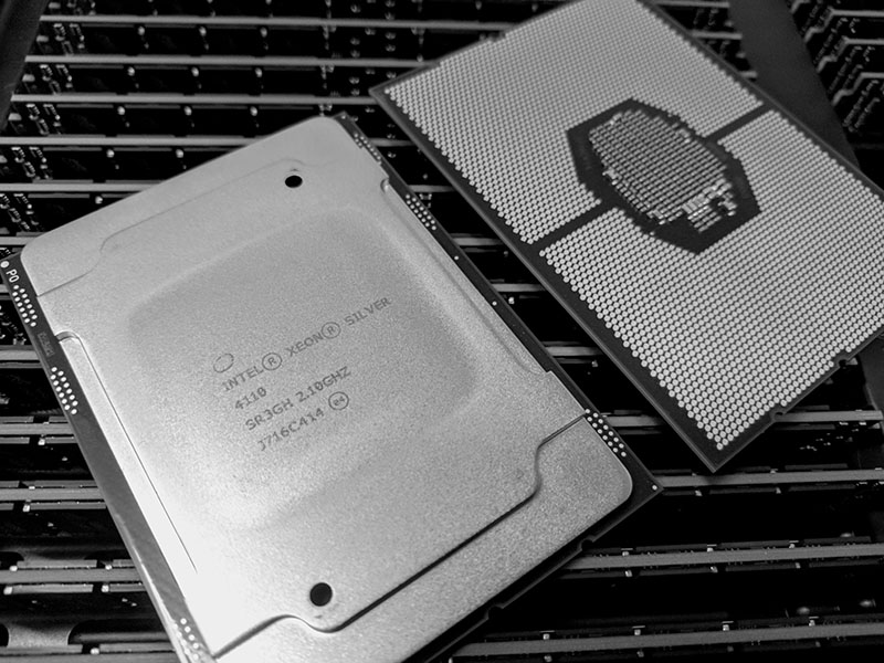 Intel Xeon Silver 4110 Top And Bottom