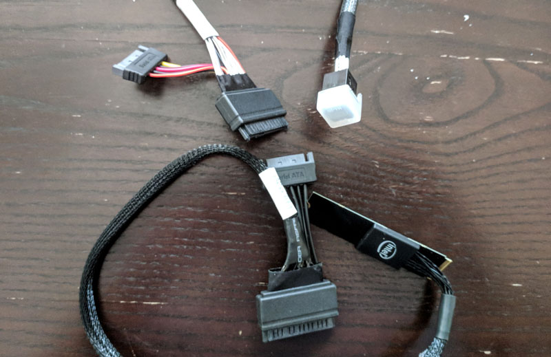 Intel Optane 900p 280GB Side By Side Cables Removed