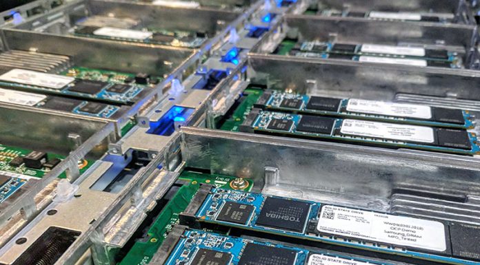 New Data Center Toshiba SSDs and KumoScale NVMeoF Solutions Toshiba XD5 In OCP Lightning JBOF