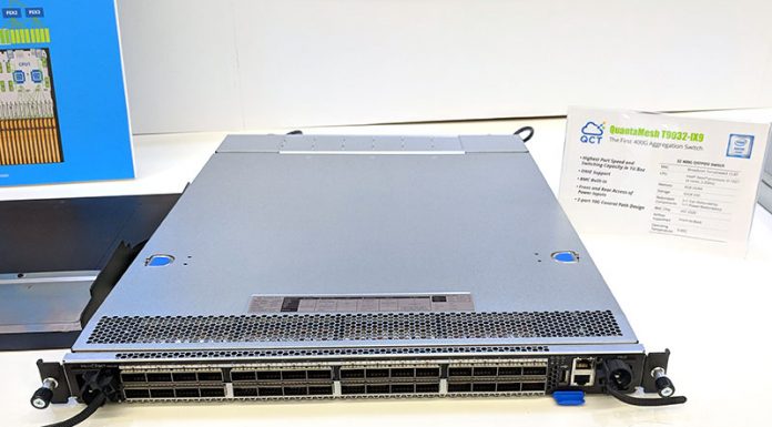 QCT QuantaMesh T9032-IX9 Say Hello to the 32-port 400GbE Switch QCT QuantaMesh T9032 IX9 On Display