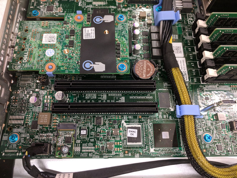 Dell EMC PowerEdge R7415 LP PCIe X16
