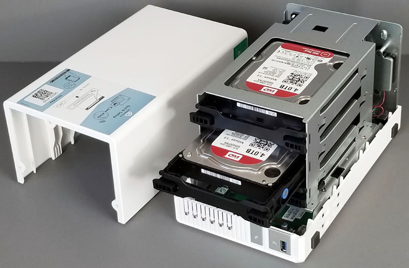 QNAP TS 328 Installing Drives