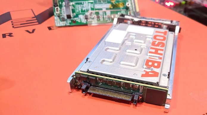 Marvell 25GbE NVMeoF Adapter Prefaces a Super Cool Future Marvell 25GbE NVMeoF Adapter Toshiba SSD