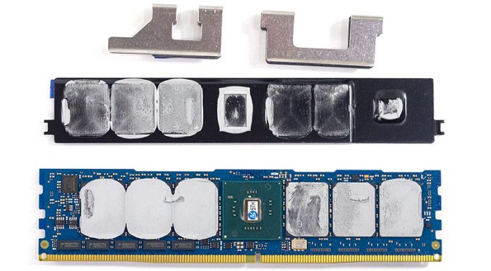 A Close Look at Intel Optane DC Persistent Memory Modules Intel Optane V DDR4 DIMM Underneath Controller Side