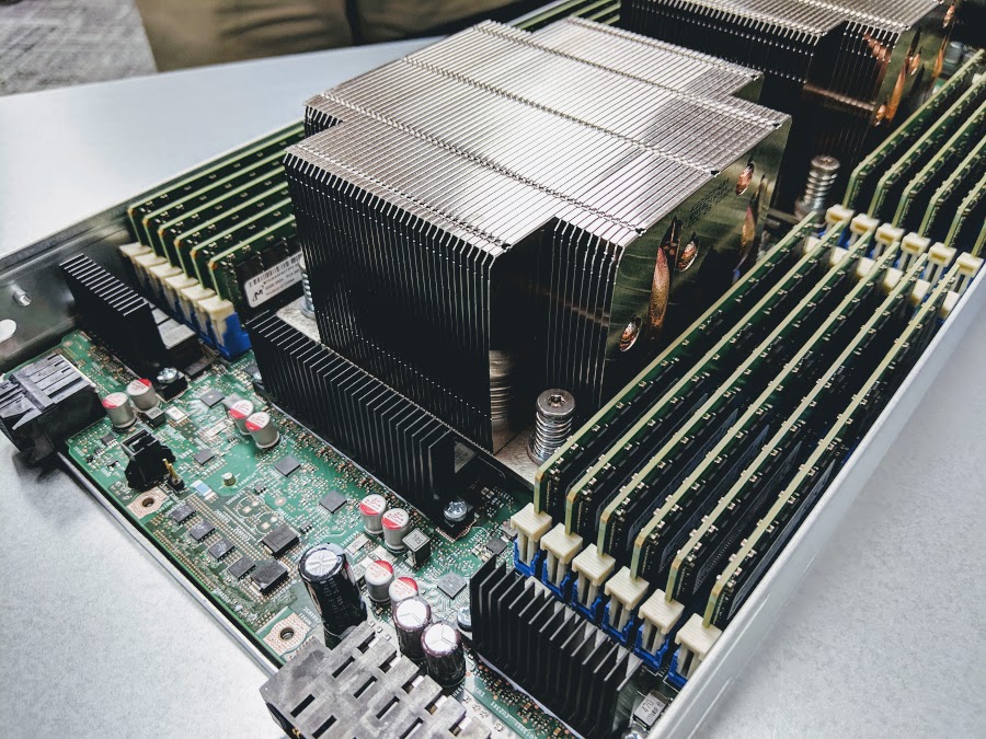 Intel Server System 9200WK 2U Air Cooled Node CPU Heatsink Cover