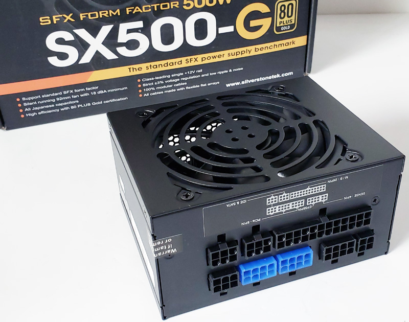 SilverStone CS280 SilverStone SX500 G PSU