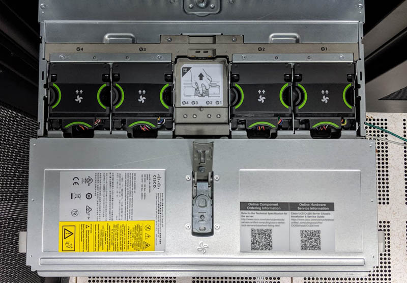 Cisco UCS C4200 Chassis Hot Swap Fan Partition