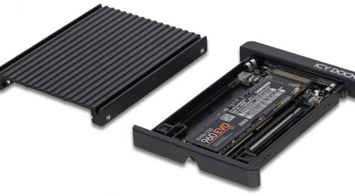 Icy Dock EZConvert MB705M2P-B Review M.2 to U.2 NVMe SSD Adapter ICY DOCK MB705M2P B