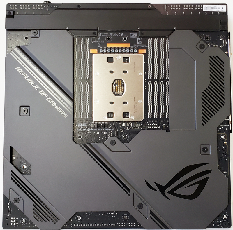 ASUS ROG Dominus Extreme Back