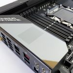 ASUS ROG Dominus Extreme ROG Live Dash