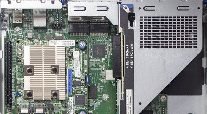 An Important HPE ProLiant DL325 Gen10 Change Since Our Review HPE ProLiant DL325 Gen10 Gen1 With Broadcom NIC And FlexLOM Open
