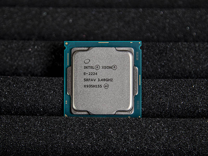 Intel Xeon E 2224 Cover Image