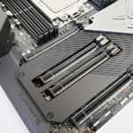 ASUS ROG Zenith II Extreme PCIe Slots