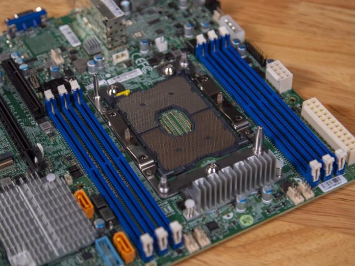 Supermicro X11SPM TPF CPU Socket And DIMMs