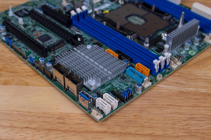 Supermicro X11SPM TPF Storage