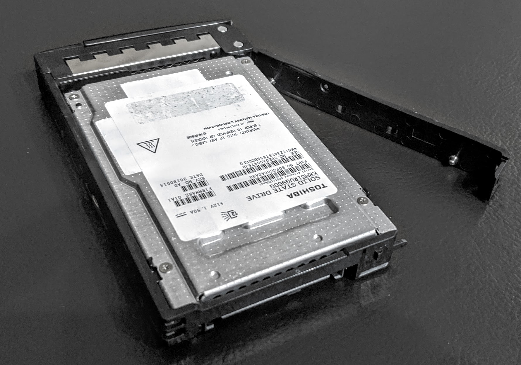 Tyan Tool Less SSD Tray