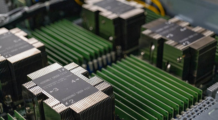 Intel Xeon Gold 6252 Benchmarks and Review 4P Intel Xeon Gold 6252 Cover