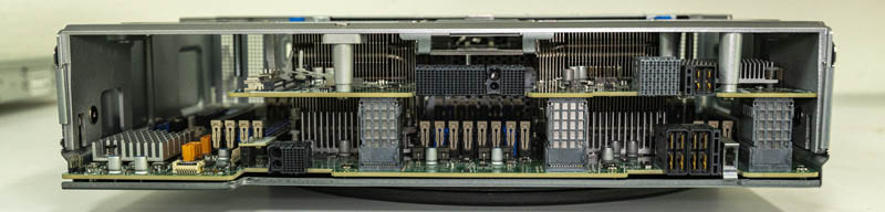 Supermicro SuperStorage SSG 6049SP DE1CR60 Node Connector View