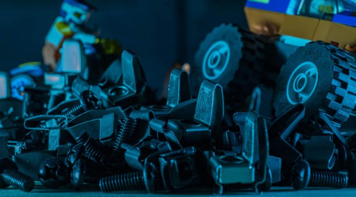 Chatsworth Products CPI Clik-Nut Review Meaningful Cage Nut Innovation CPI Clik Nuts Cover 1