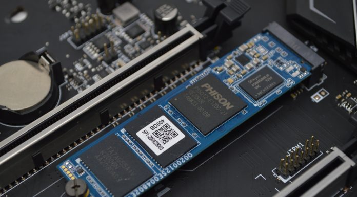 Synology SNV3400-400G Review 400GB NVMe SSD for Cache SNV3400 400G