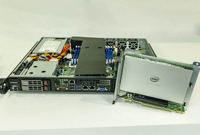 Supermicro SYS 1019P FHN2T Intel PAC N3000 Cover 2