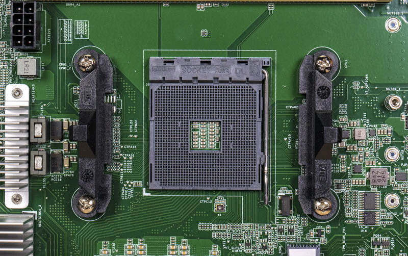 openbaring Beweging elegant ASRock Rack X570D4U-2L2T Review an AMD Ryzen Server Motherboard