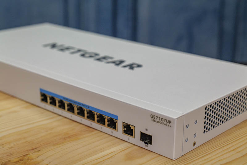 Netgear GS710TUP Cover