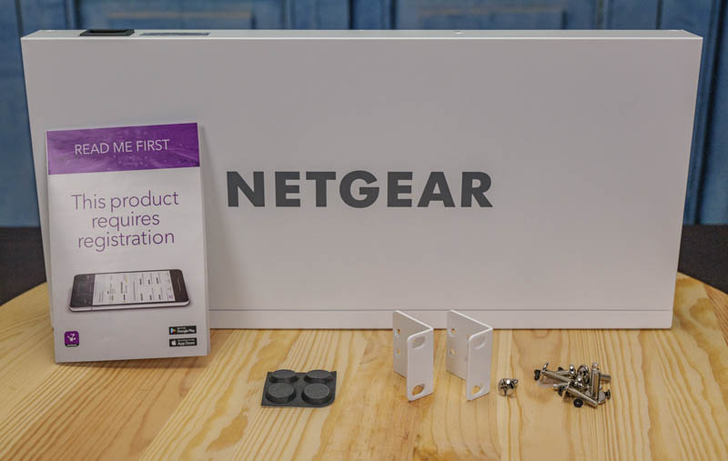 Netgear GS710TUP Key Accessories