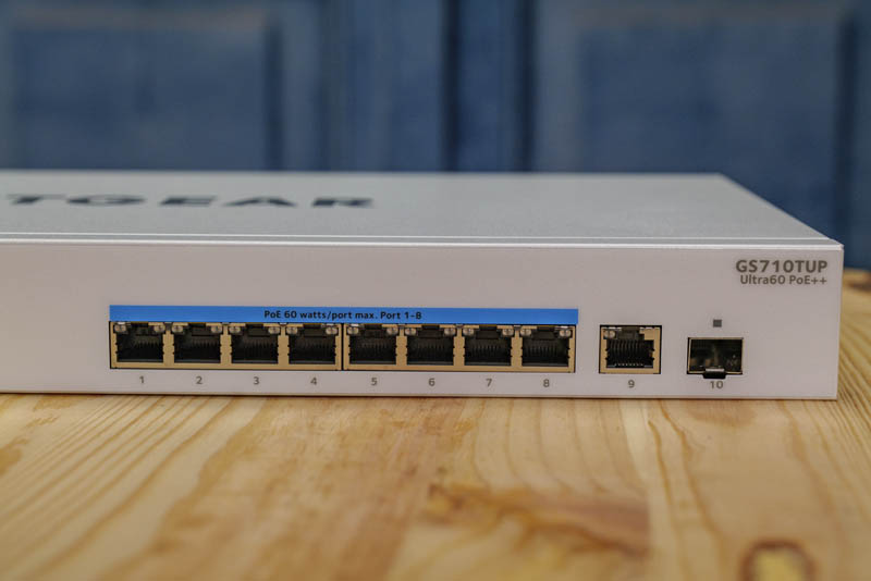 Netgear GS710TUP Ports